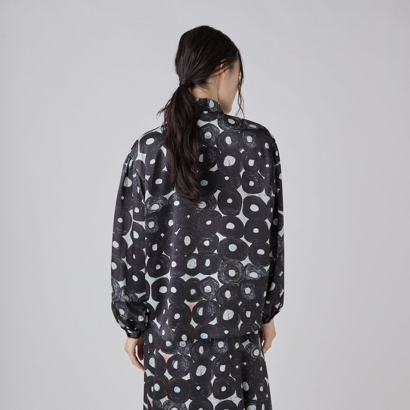 Satin Bow Tie Blouse「（無題）（丸）」 – HERALBONY