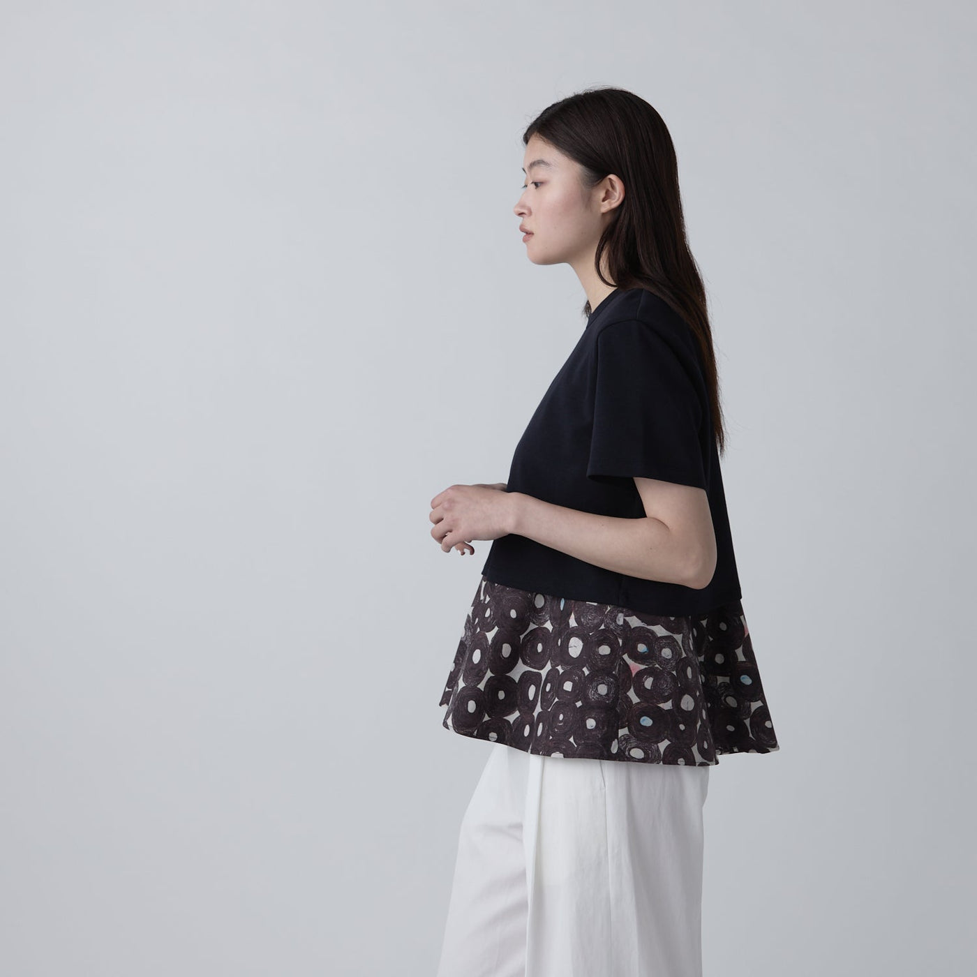 ラッフルレイヤードT「（無題）（丸）」 – HERALBONY